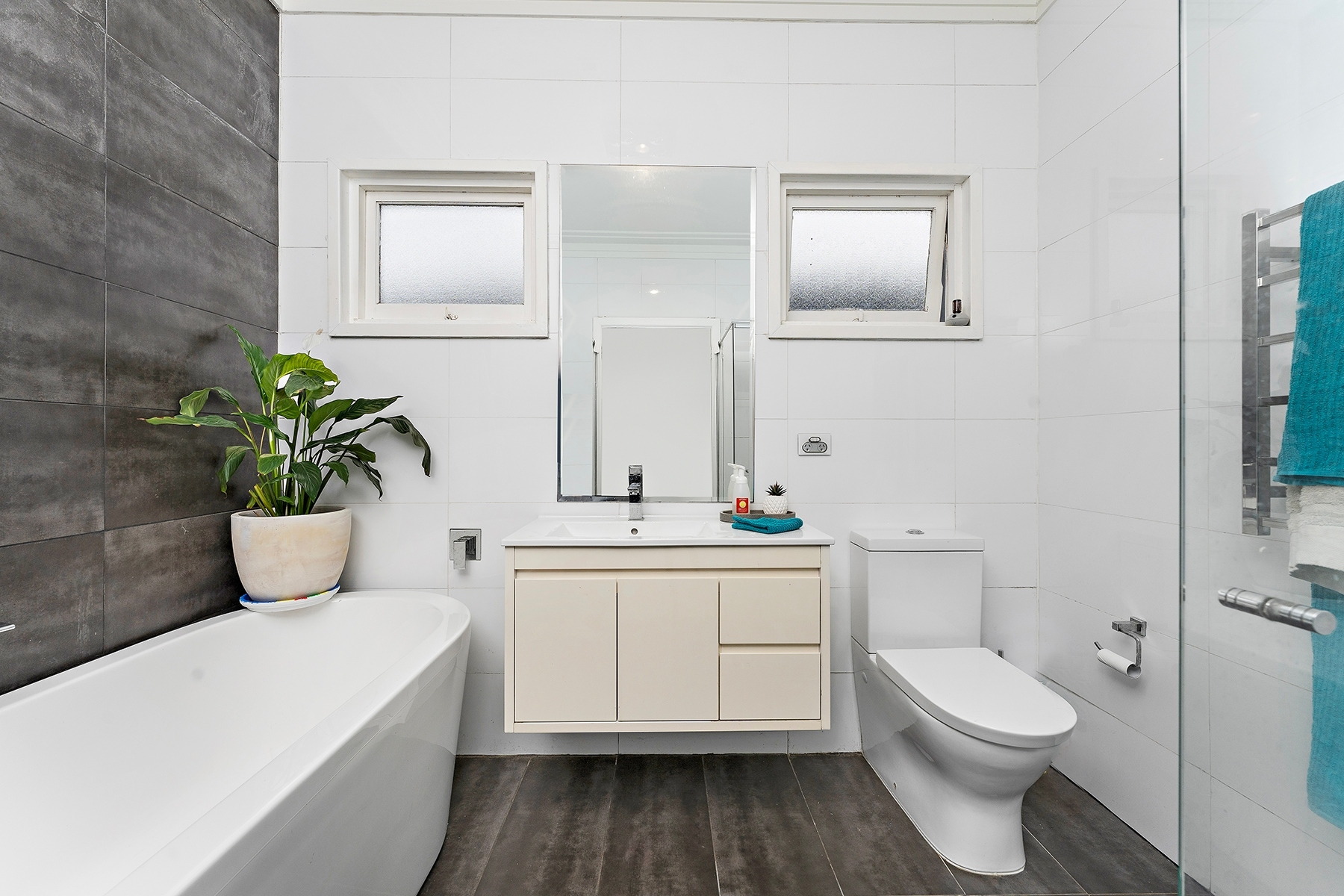 2 Berkeley Street, Peakhurst Heights Leased by Gavan Property - image 1
