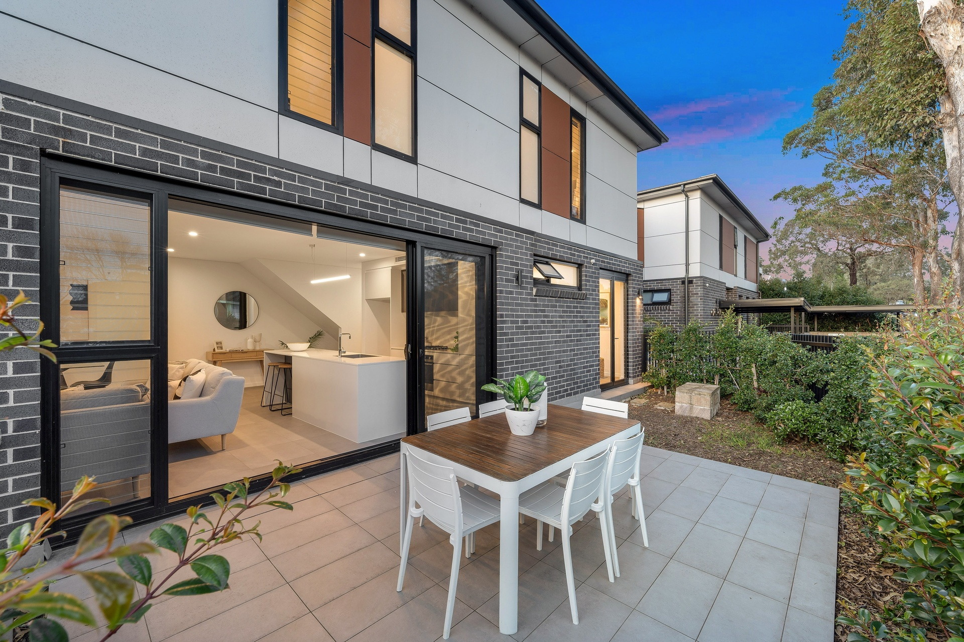 1/11 Rhonda Avenue, Narwee Sold by Gavan Property - image 1