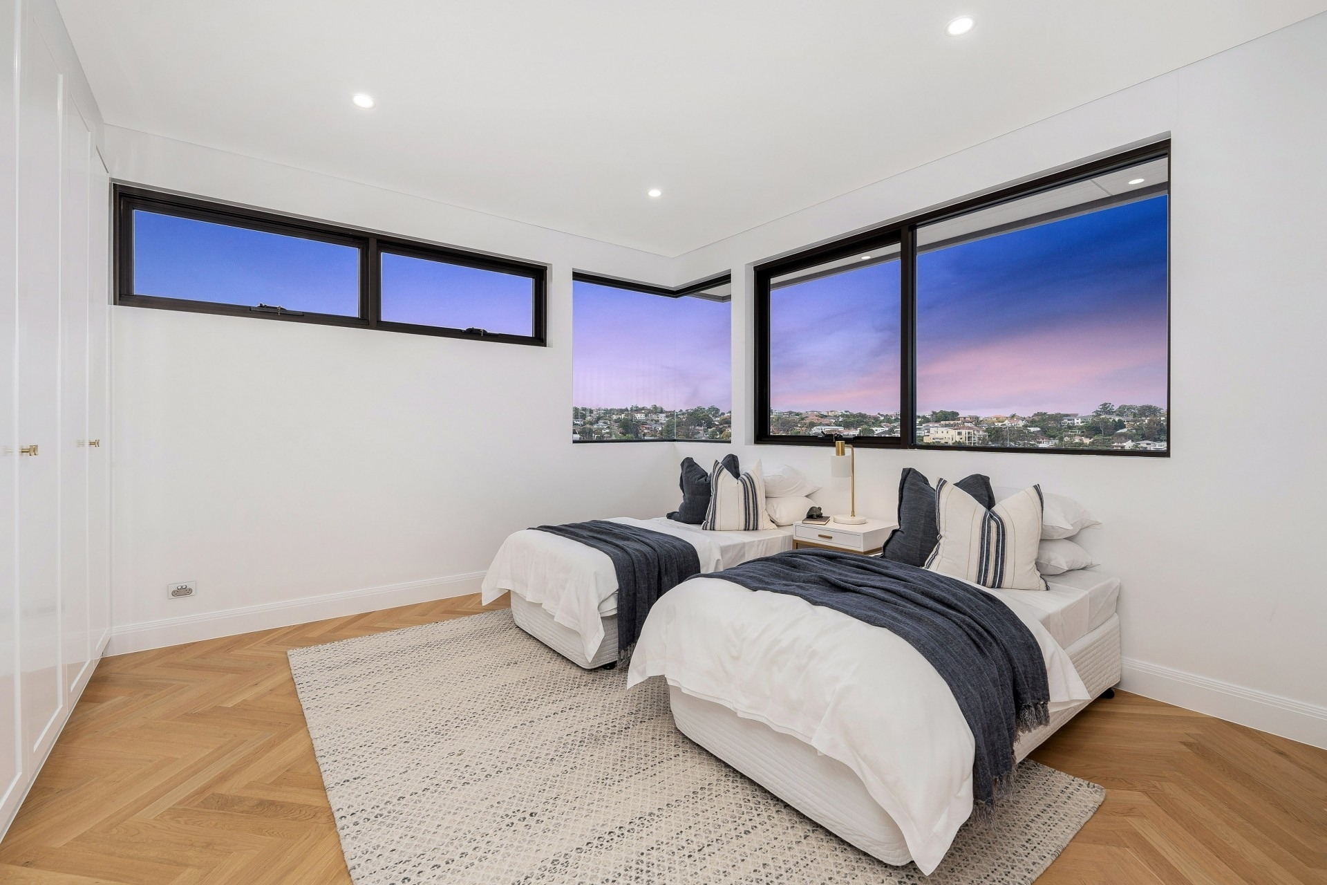 28 Riverview Ave, Kyle Bay Sold by Gavan Property - image 1