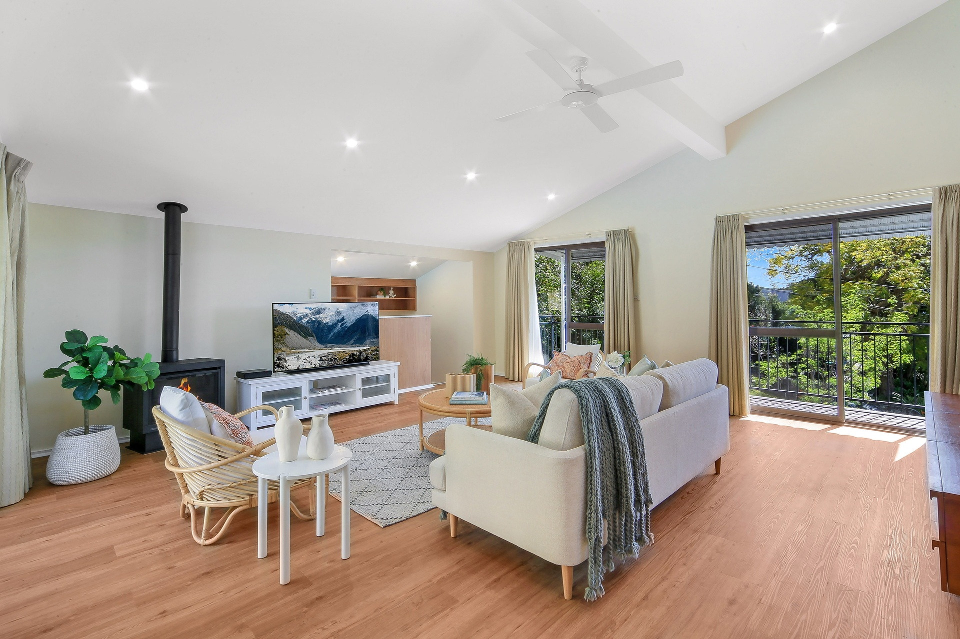 55 Llewellyn Street, Oatley Sold by Gavan Property - image 1