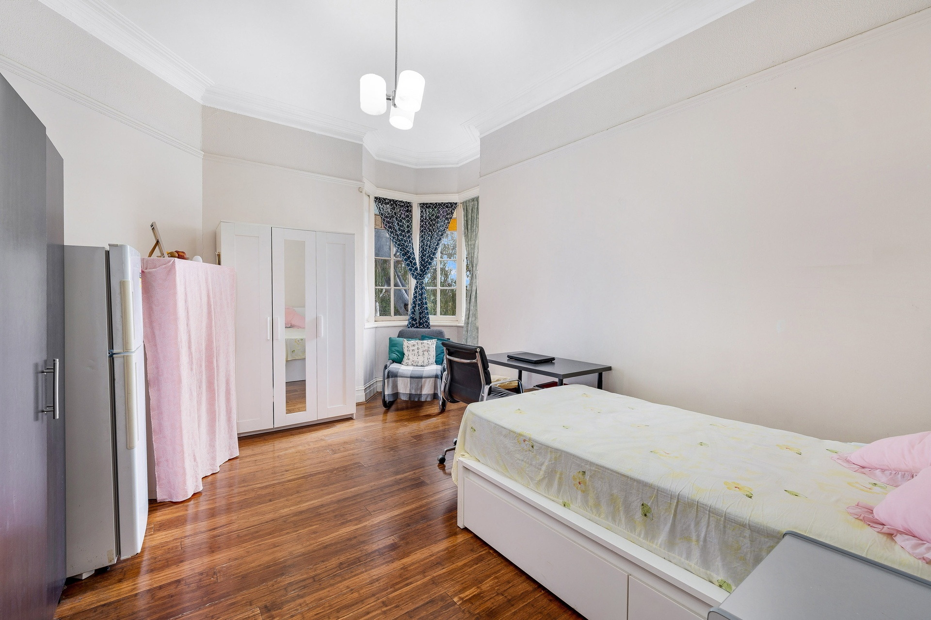 2/2 Hillcrest Avenue, Hurstville Sold by Gavan Property - image 1