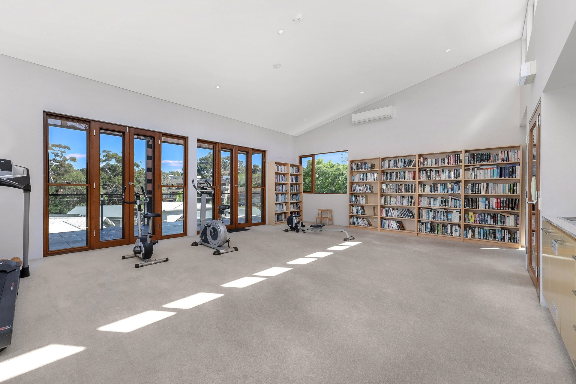 12/136 Morshead Drive, Hurstville Grove Sold by Gavan Property - image 1