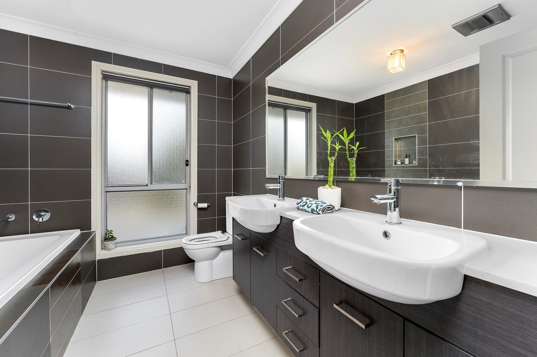 76 Villiers Avenue, Mortdale Sold by Gavan Property - image 1