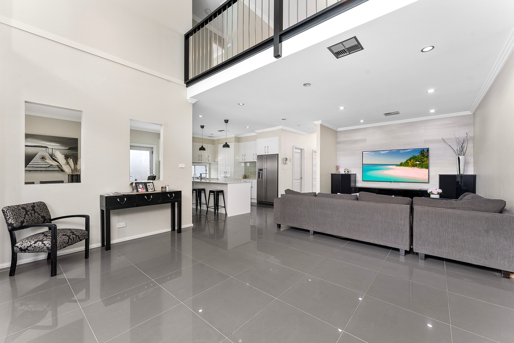 76 Villiers Avenue, Mortdale Sold by Gavan Property - image 1