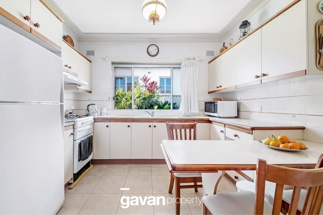 56 Connemarra Street, Bexley Leased by Gavan Property - image 1