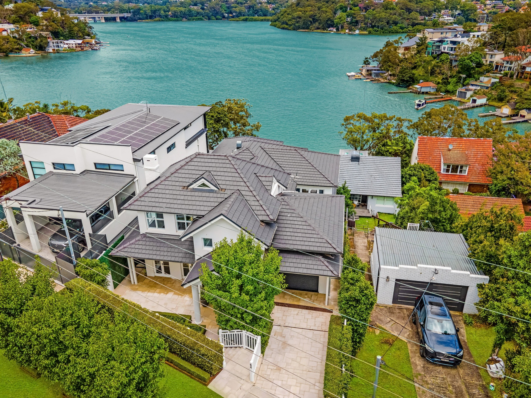 64 Lansdowne Parade, Oatley Sold by Gavan Property - image 1