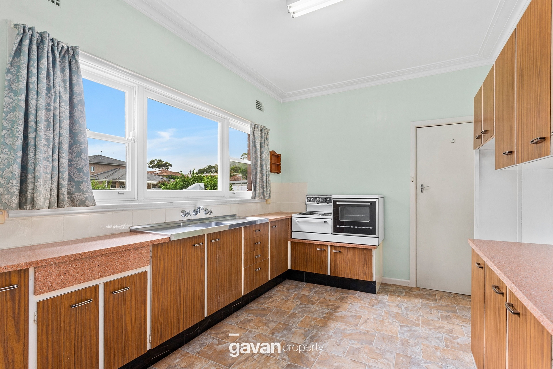 17 Denise Crescent, Peakhurst Leased by Gavan Property - image 1
