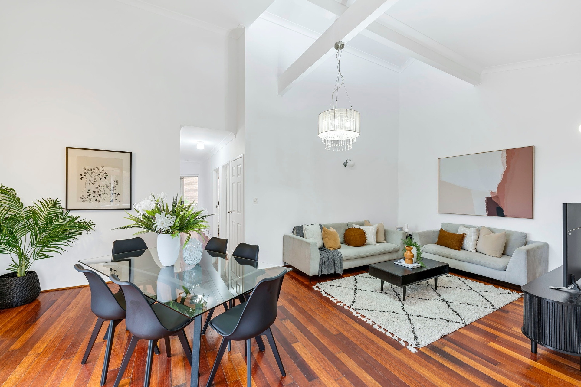 5/19 Connells Point Road, South Hurstville Sold by Gavan Property - image 1