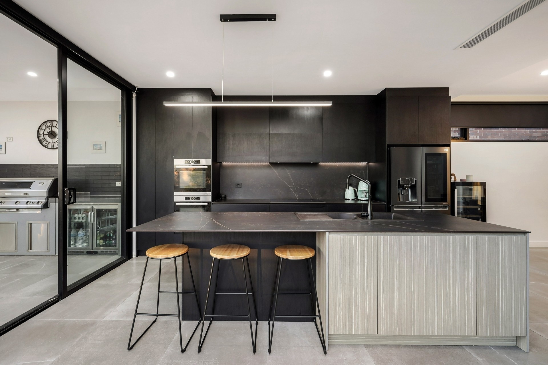 17 The Appian Way, South Hurstville Sold by Gavan Property - image 1