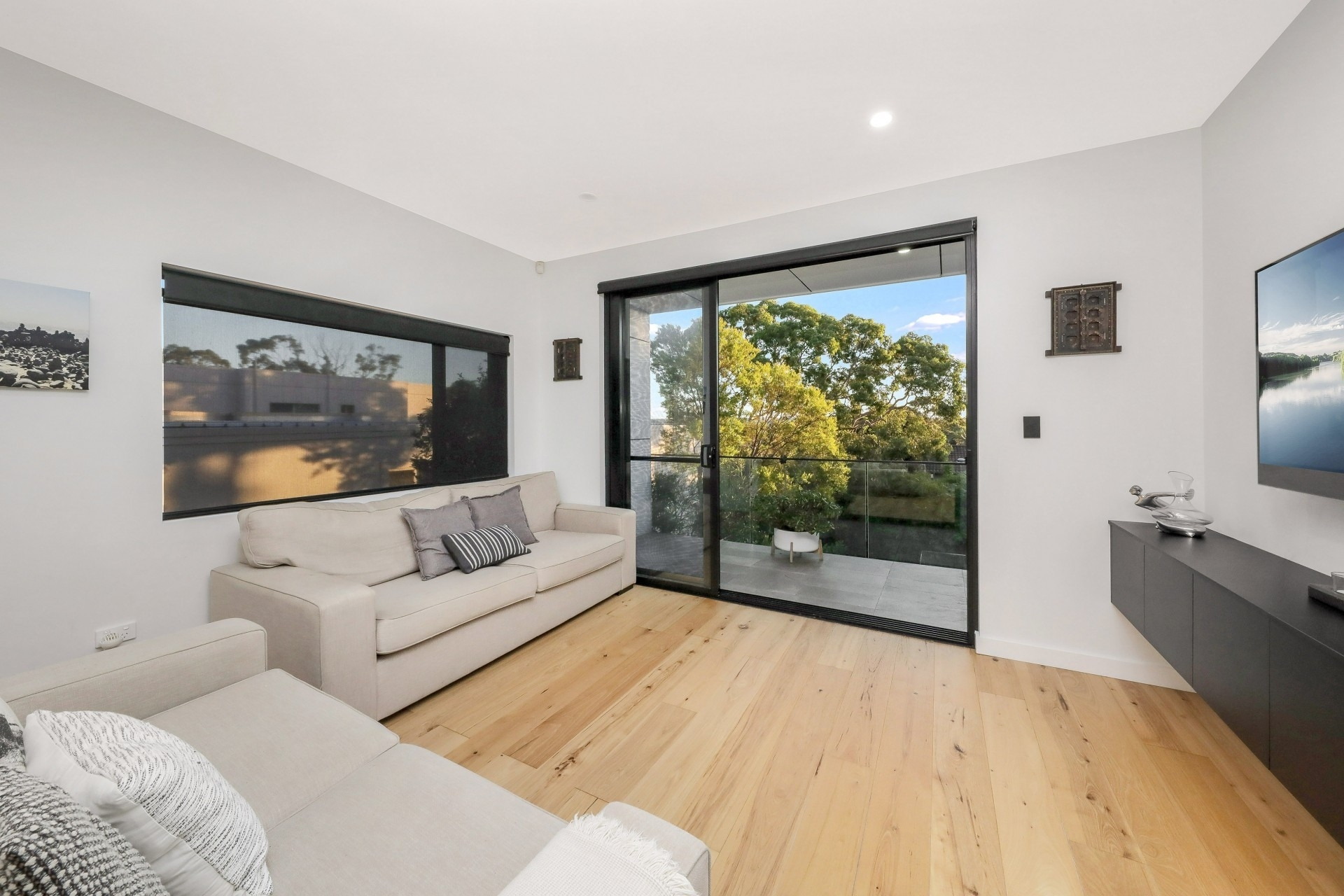 17 The Appian Way, South Hurstville Sold by Gavan Property - image 1