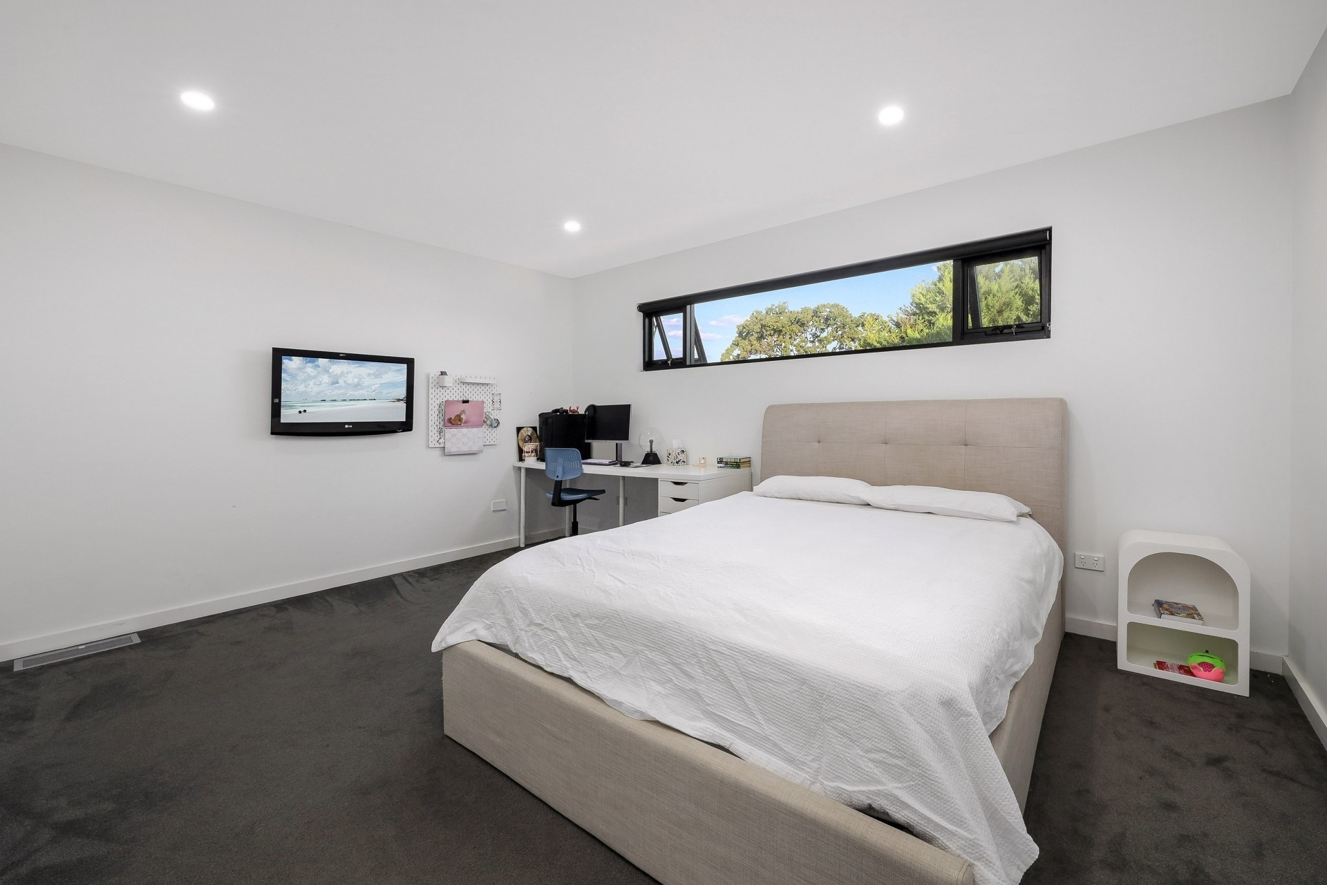 17 The Appian Way, South Hurstville Sold by Gavan Property - image 1