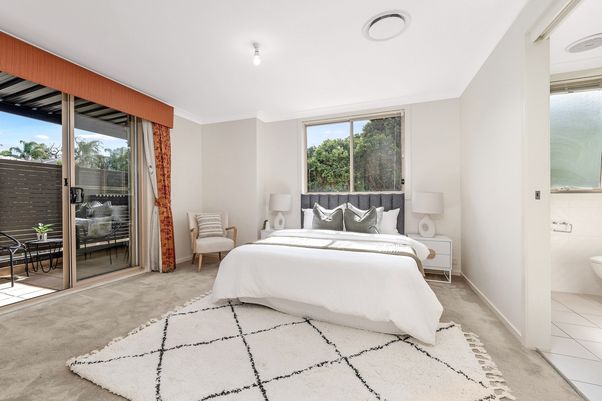 2/42-44 East Crescent, Hurstville Grove Sold by Gavan Property - image 1