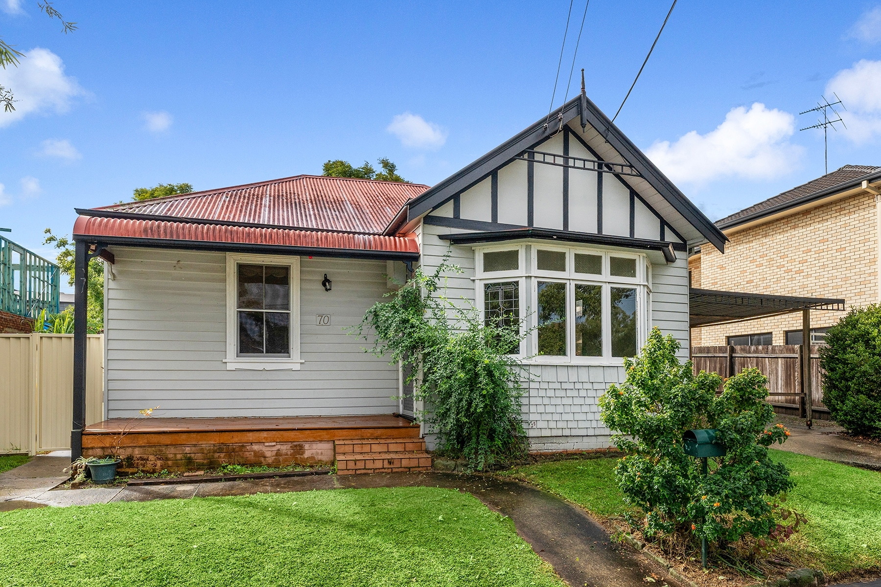 70 Villiers Avenue, Mortdale Sold by Gavan Property - image 1