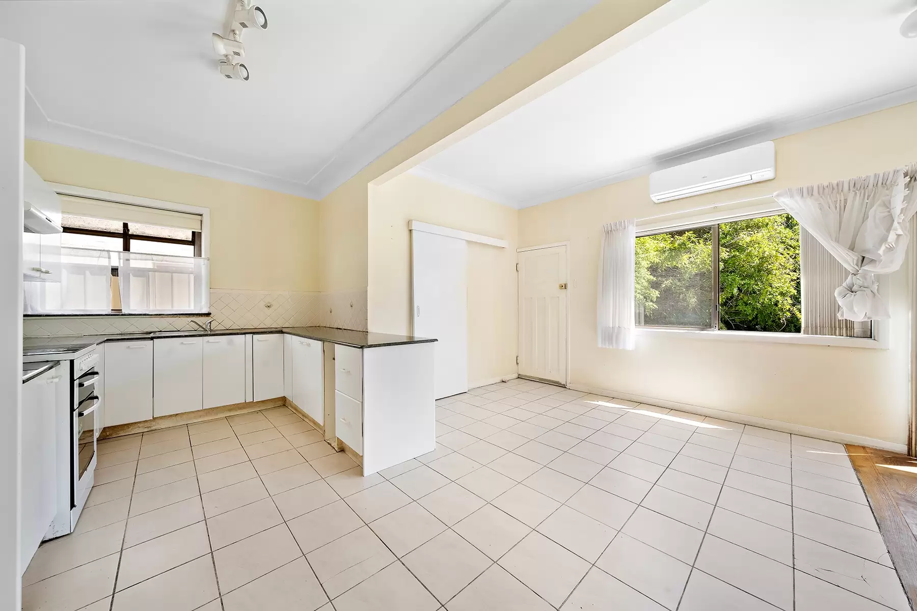 12 Roberts Avenue, Mortdale Sold by Gavan Property - image 1