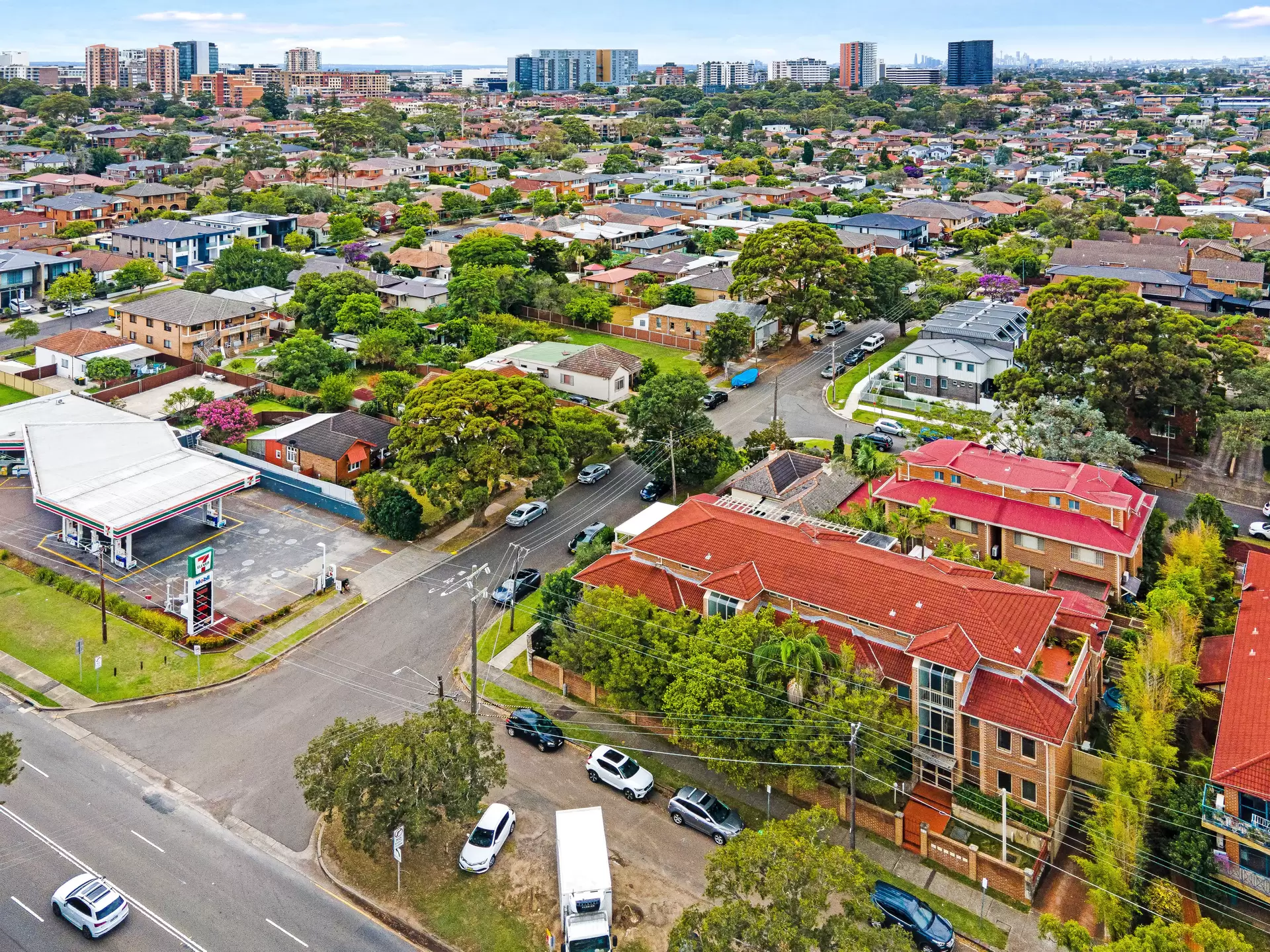 10/824-828 King Georges Road, South Hurstville Sold by Gavan Property - image 1