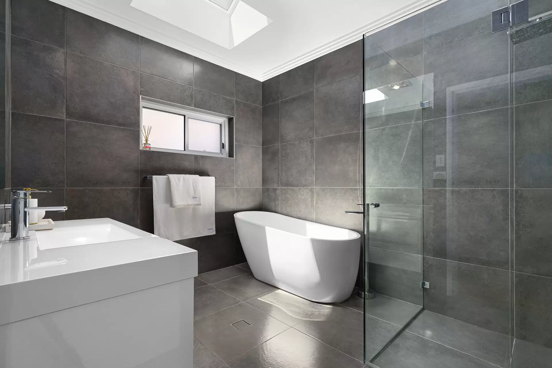 6 Bell Avenue, Kogarah Bay Leased by Gavan Property - image 1