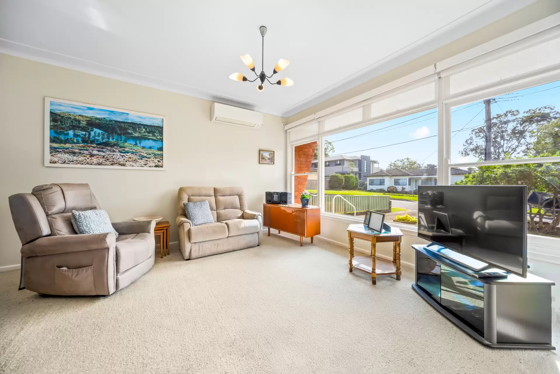 28 Wolstenholme Avenue, Gymea Sold by Gavan Property - image 1