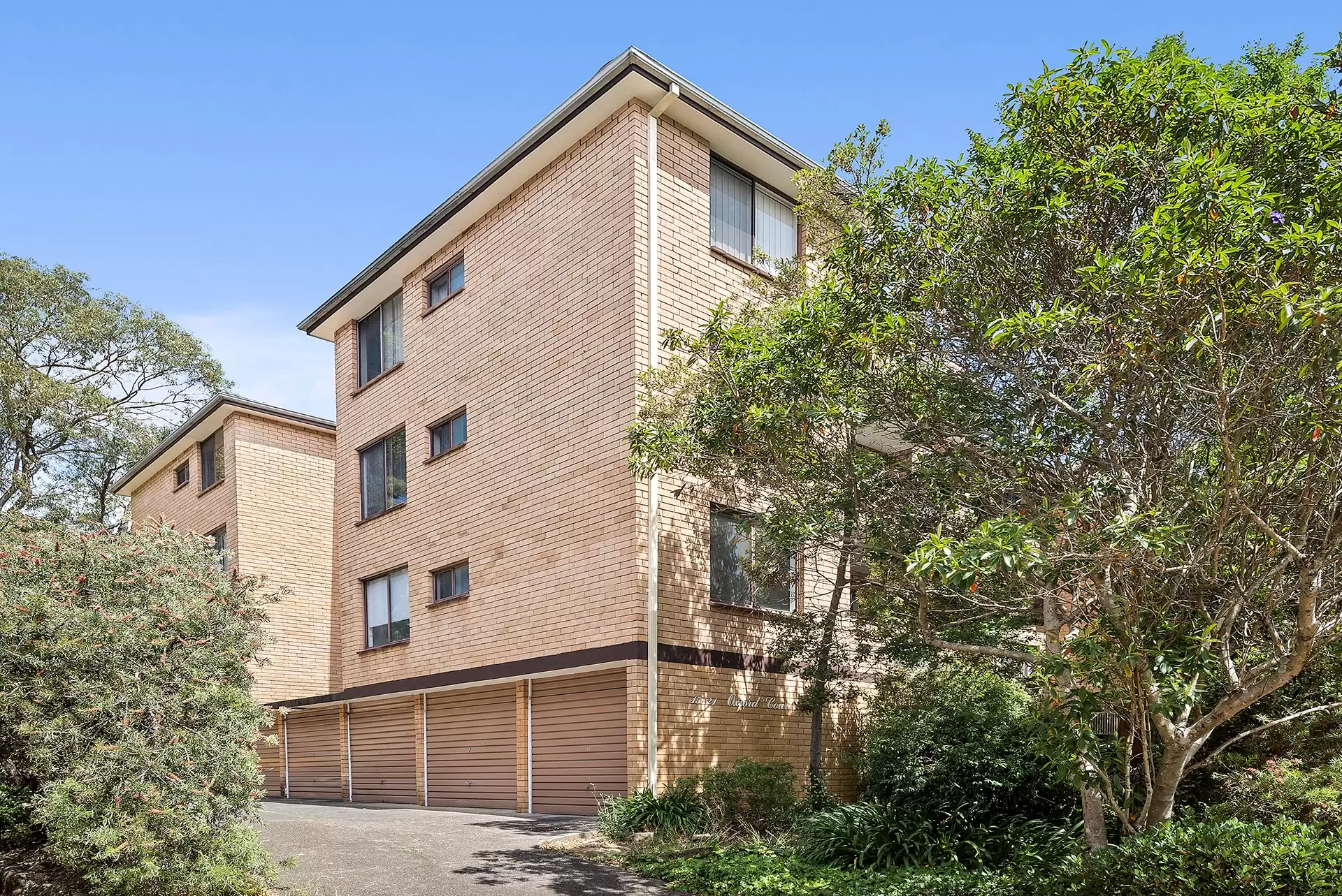 2/15 Oxford Street, Mortdale Sold by Gavan Property - image 1