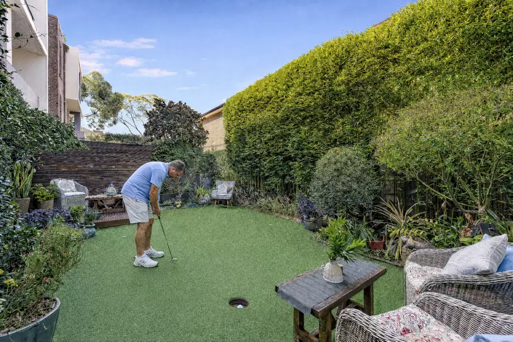 3/75-77 Pitt Street, Mortdale Sold by Gavan Property
