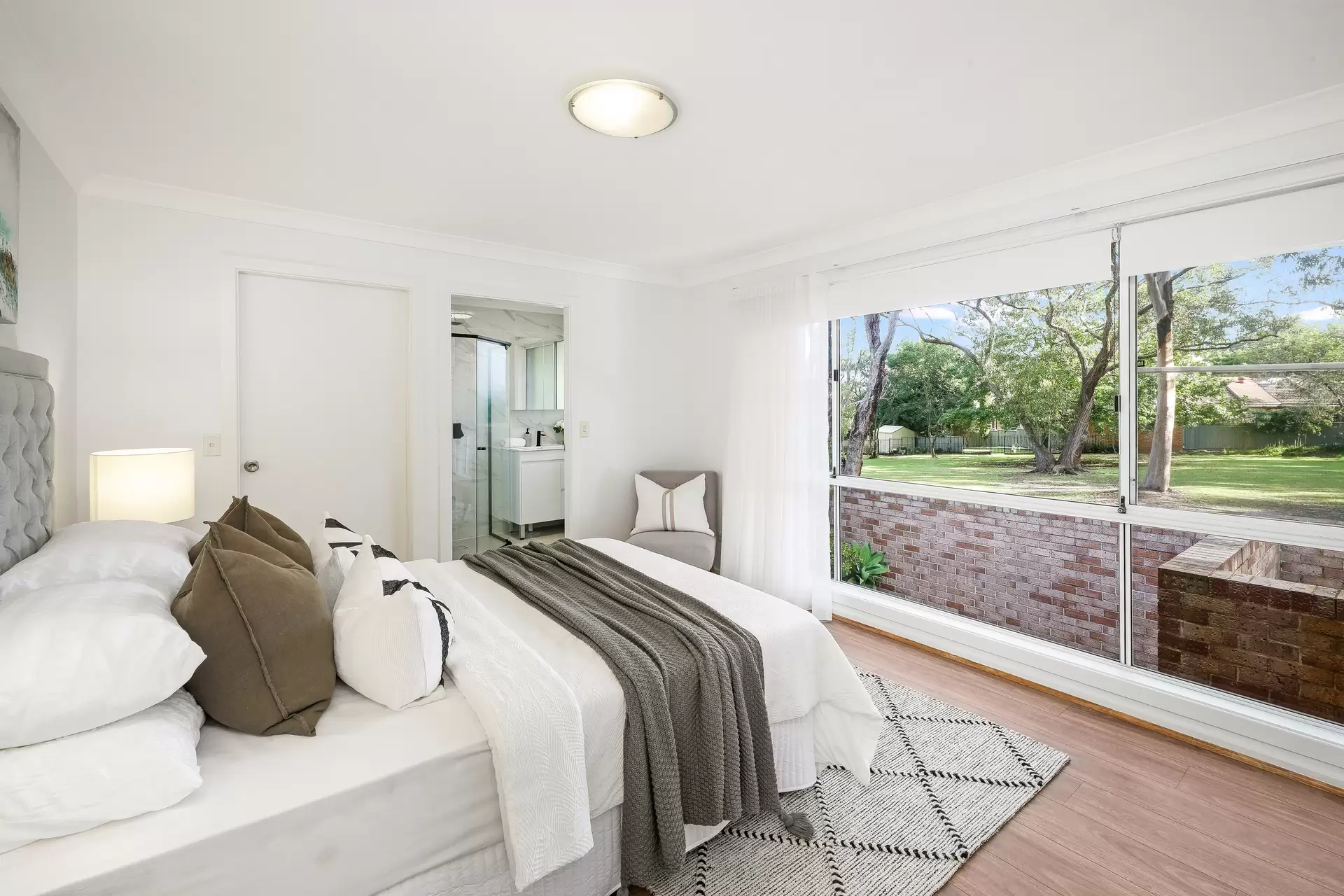 4/883 King Georges Road, South Hurstville Sold by Gavan Property - image 1