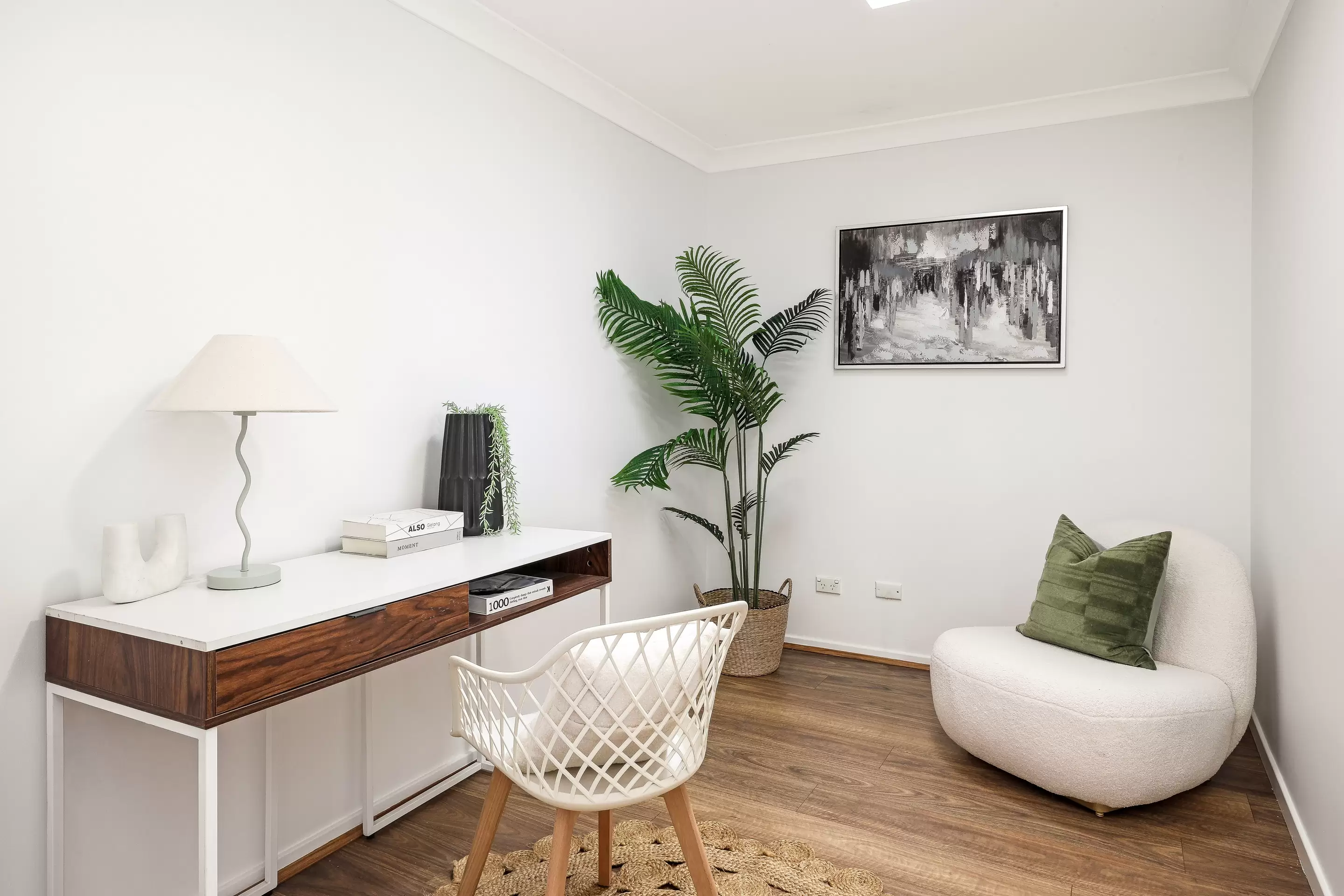 4/883 King Georges Road, South Hurstville Sold by Gavan Property - image 1