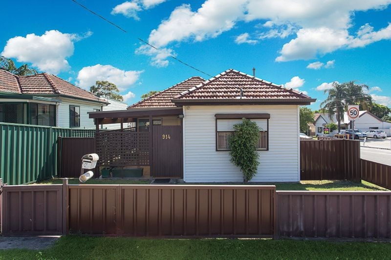 914 King Georges Road, South Hurstville Sold by Gavan Property - image 1