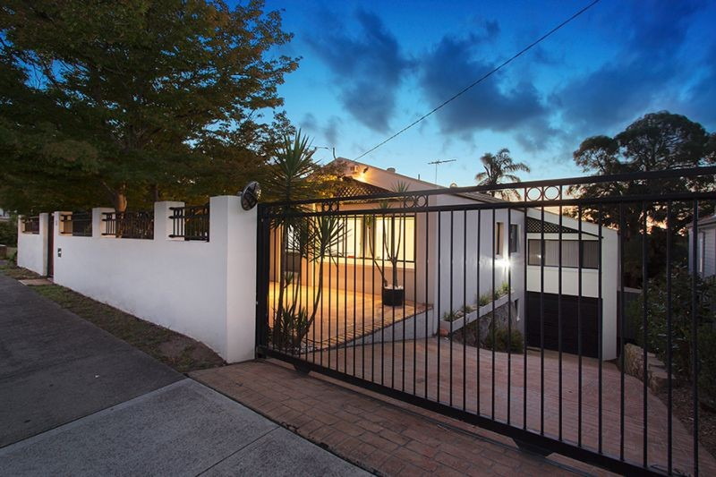 18 Old Forest Road, Lugarno Sold by Gavan Property - image 1