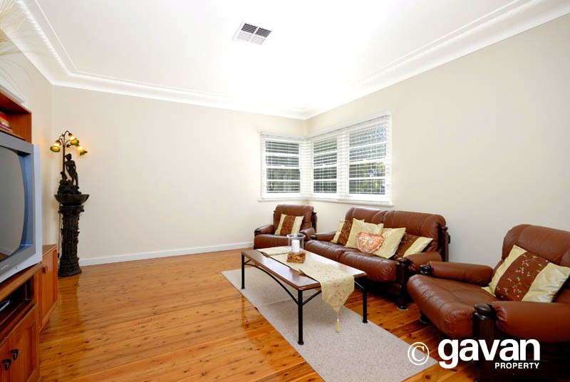 15 Newman Street, Mortdale Sold by Gavan Property - image 1