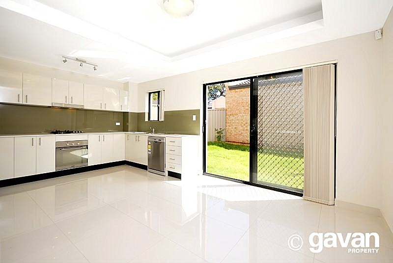 1/28 Park Street, Peakhurst Sold by Gavan Property - image 1