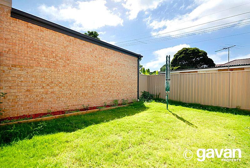 1/28 Park Street, Peakhurst Sold by Gavan Property - image 1