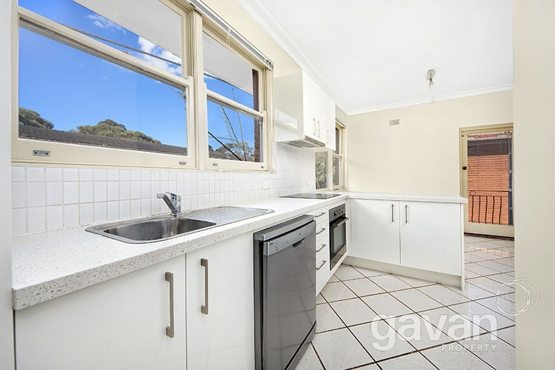 8/18 St Georges Parade, Hurstville Sold by Gavan Property - image 1
