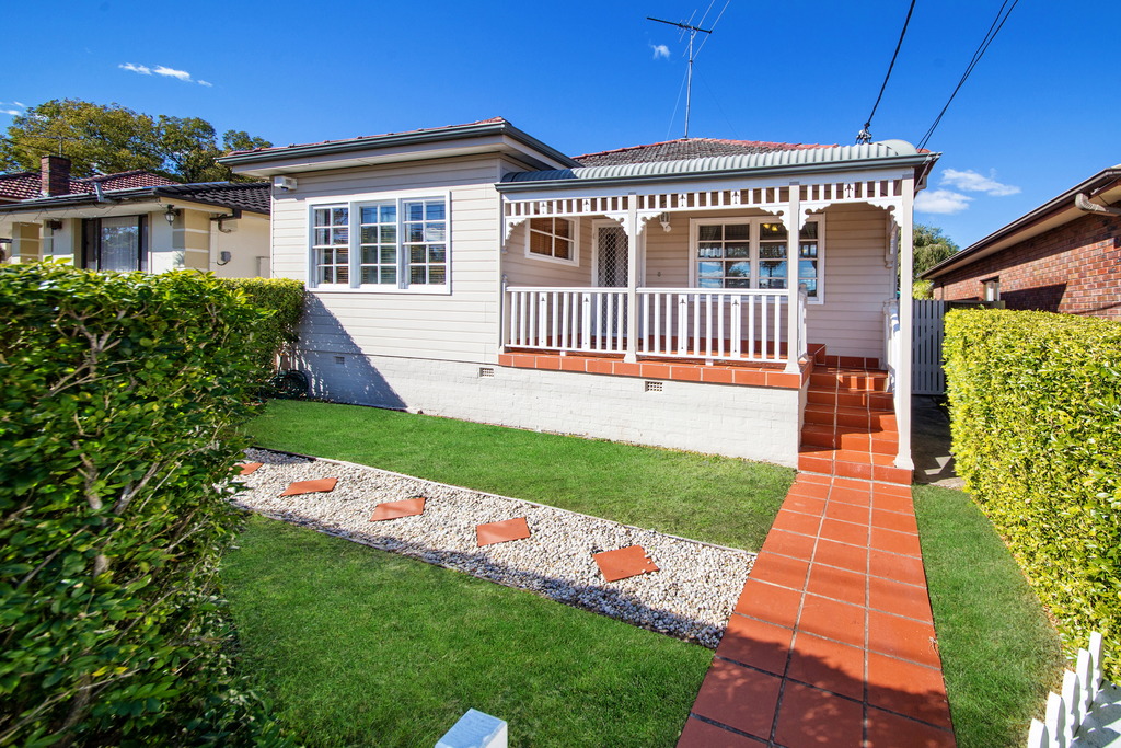 50 Planthurst Road, Carlton Sold by Gavan Property